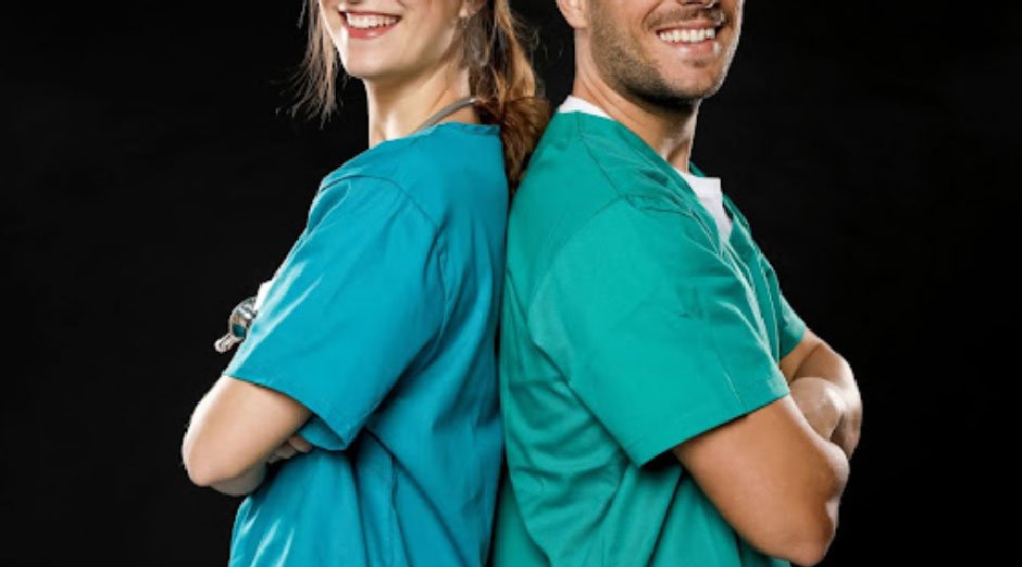 How To Stay Stylish Yet Functional in Nursing Scrubs